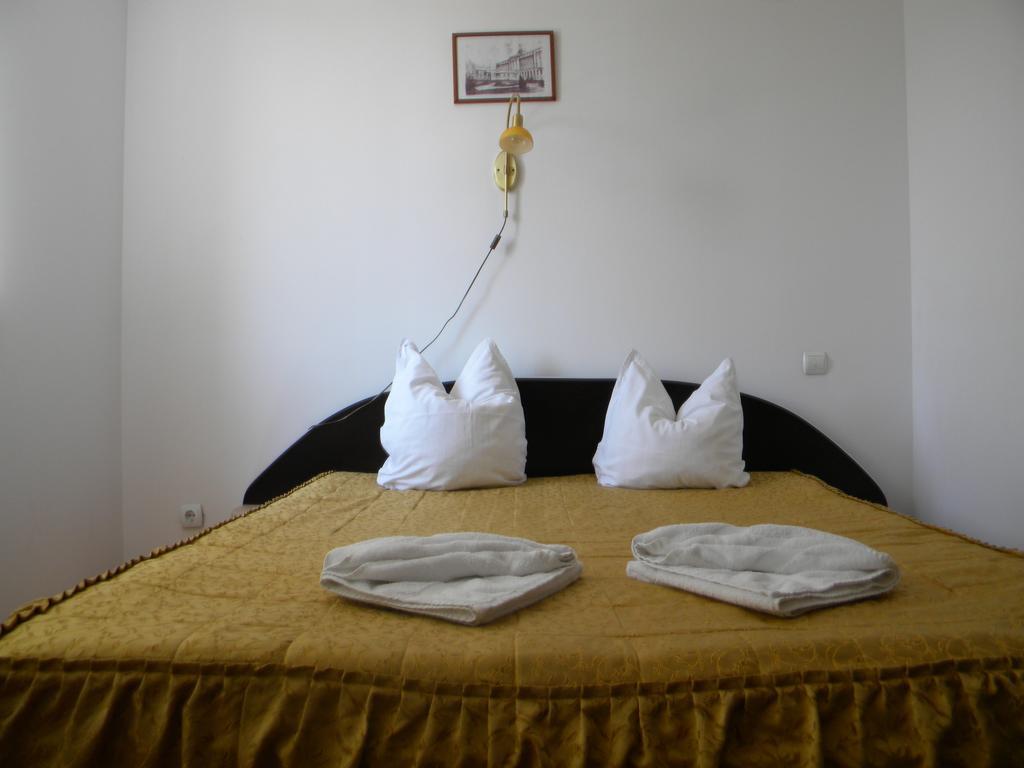 Hotel River Târgu Jiu Camera foto